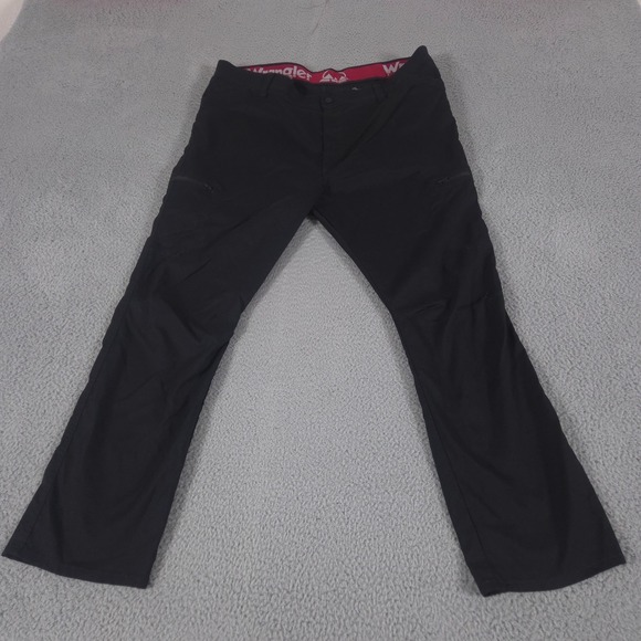 Wrangler Pants Men 42x30 Black Cargo All Terrain Gear Outdoor Hiking Utility ATG